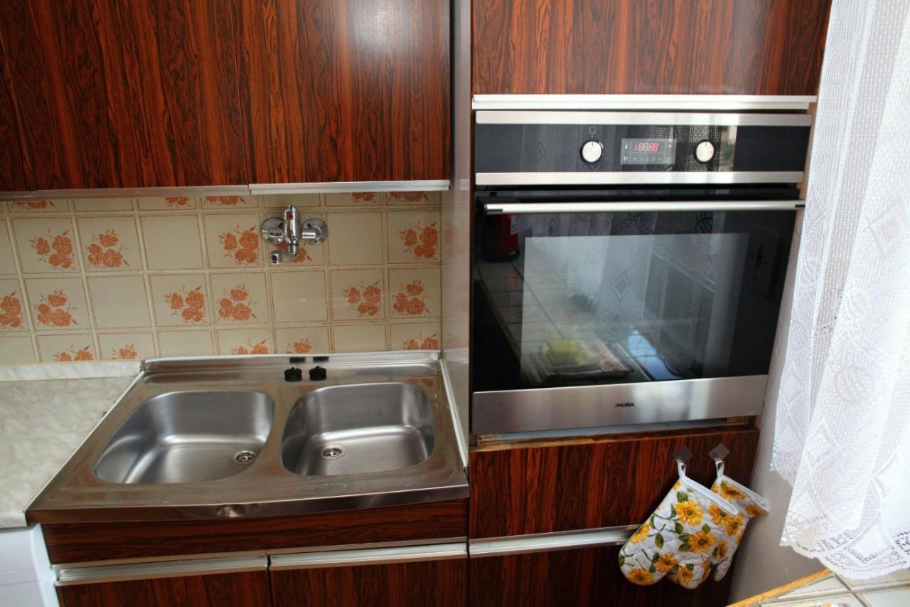 Dum V Ceskem Raji Villa Dolni Bousov Ngoại thất bức ảnh