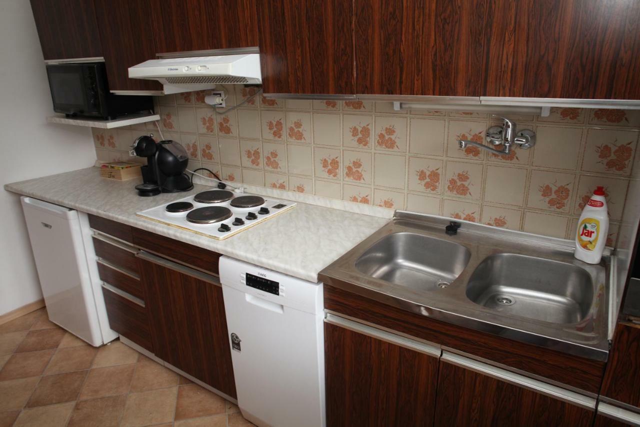 Dum V Ceskem Raji Villa Dolni Bousov Ngoại thất bức ảnh